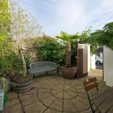 ברייטון Delightful Bird Sisters Cottage With Free Parking מראה חיצוני תמונה