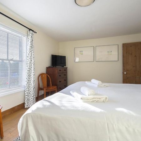 ברייטון Delightful Bird Sisters Cottage With Free Parking מראה חיצוני תמונה