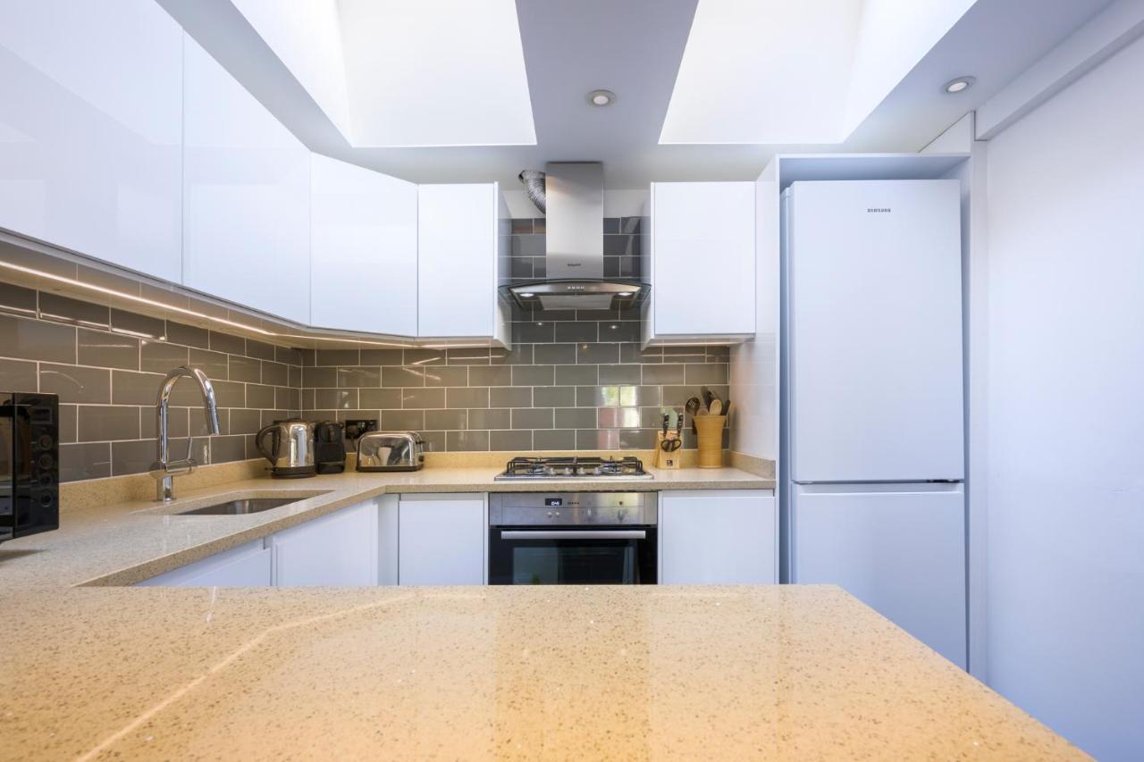 ברייטון Delightful Bird Sisters Cottage With Free Parking מראה חיצוני תמונה